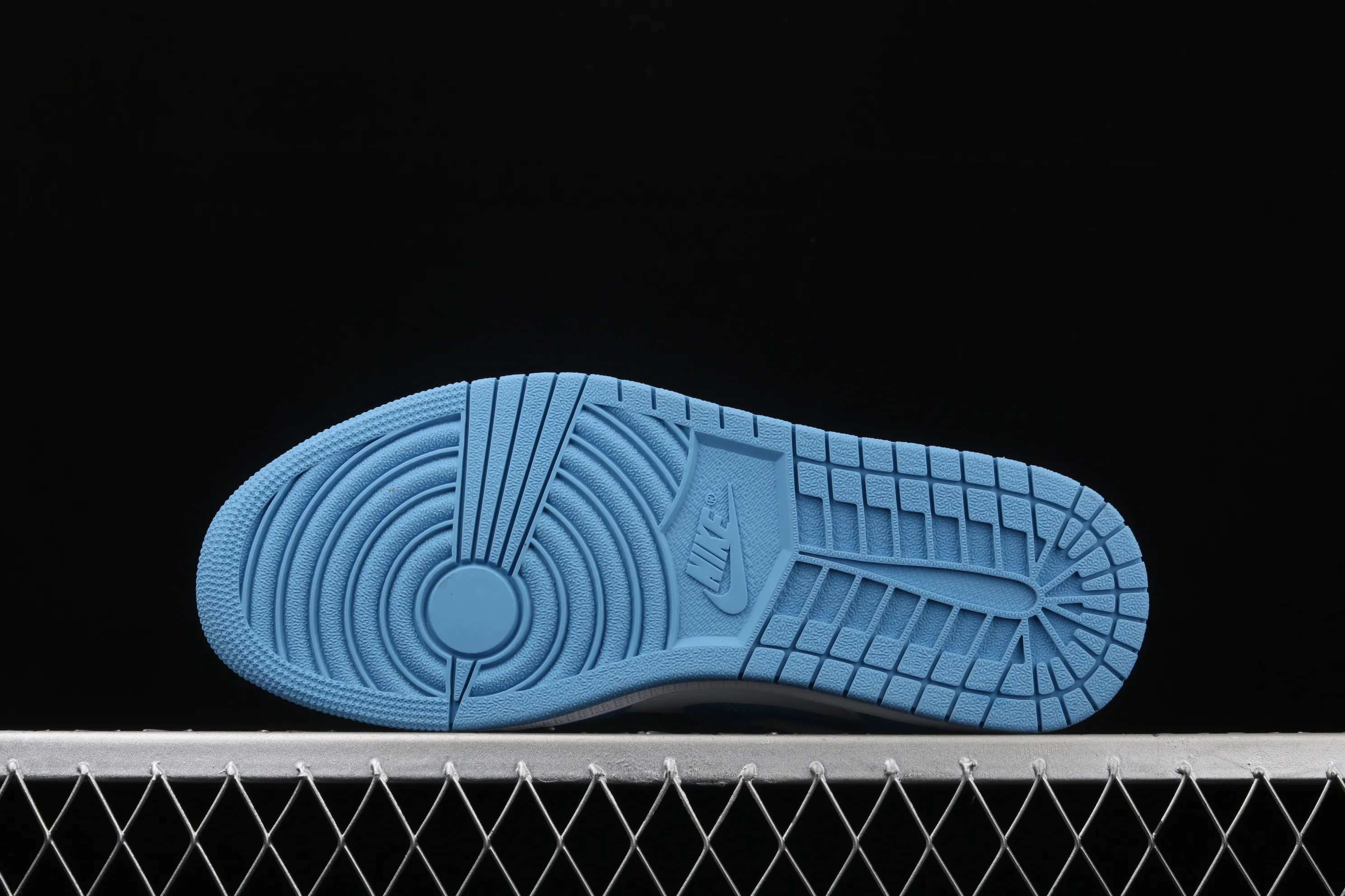 All categories Air Jordan Jordan series basketball shoes Air Jordan 1 Low new version Air Jordan 1 Low Shadow AJ1 Joe 1 North Carolina blue low-top cultural and leisure sports sneakers AO9944-441